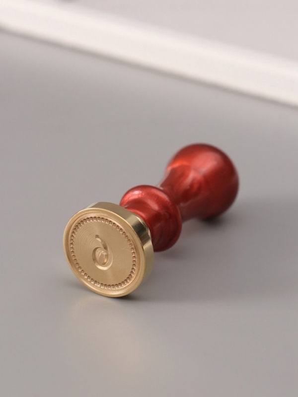 Печать для сургуча с пластиковой ручкой "Классика цифра 6" 2,5х2,5х6,3 см