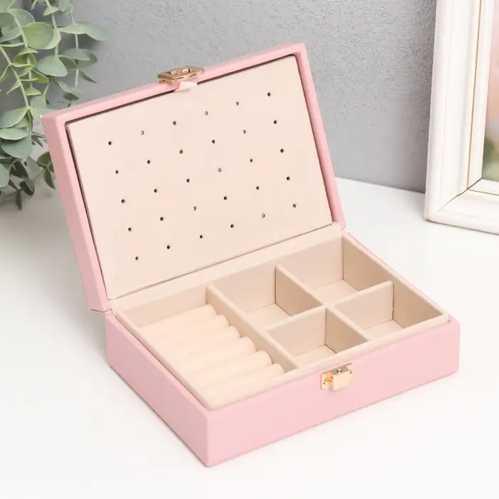 Шкатулка кожзам для украшений "Матовая гладь. Прямоугольная" розовая 16х11,5х5,5 см