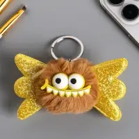 Пушистик на кольце "Муха" беж 9х10х5 см