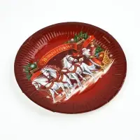 Тарелка бумажная "Три лошадки" , красная 18 см