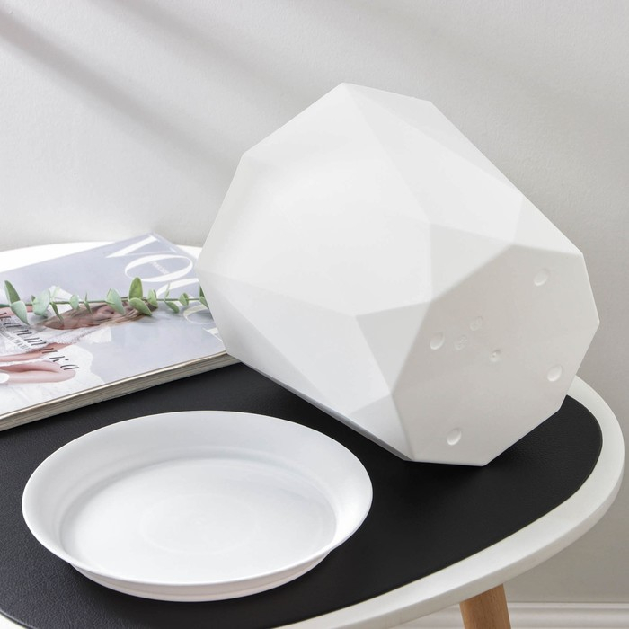 Горшок для цветов с поддоном &laquo;Призма&raquo;, 4,7 л, цвет белый