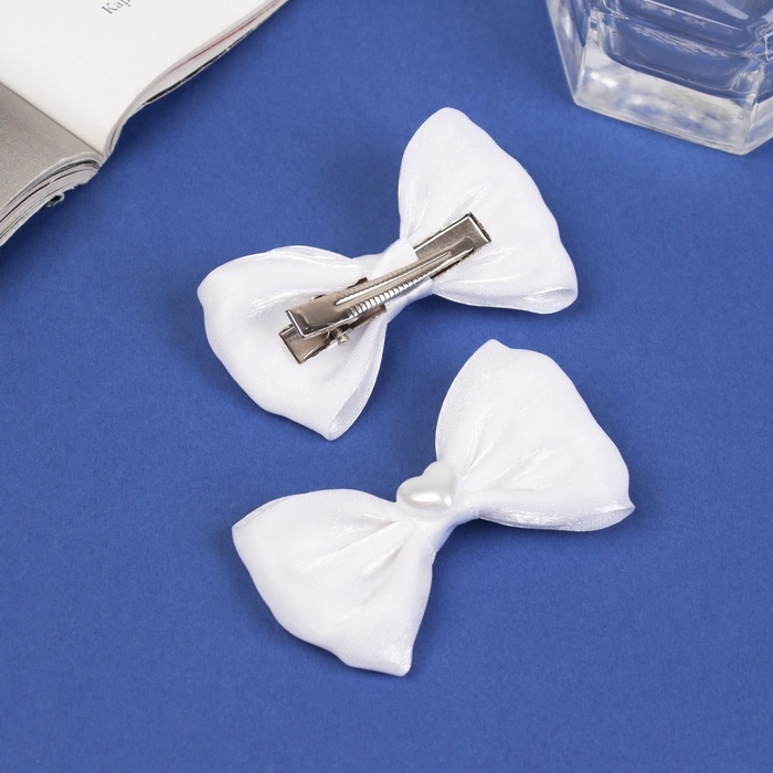 Зажим для волос "Бантик Вивиан" (набор 2 шт) классик сердца, 6 см, белый