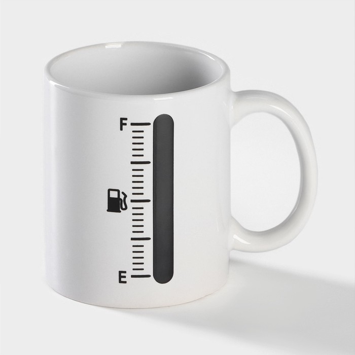 Кружка - хамелеон керамическая Доляна &laquo;Уровень топлива&raquo;, 350 мл, цвет белый