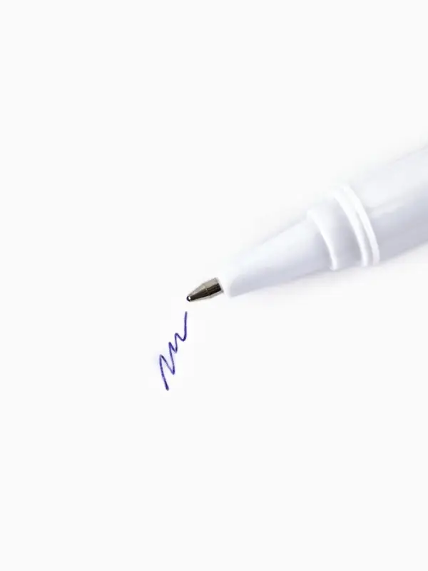 Ручка шариковая, синяя паста, пластиковый корпус с колпачком, 0.7 мм &laquo;8 марта: Ты неотразима&raquo;