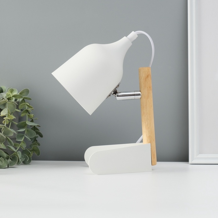 Лампа настольная "Престиж" 1х40Вт Е27 белый 13х12х24см