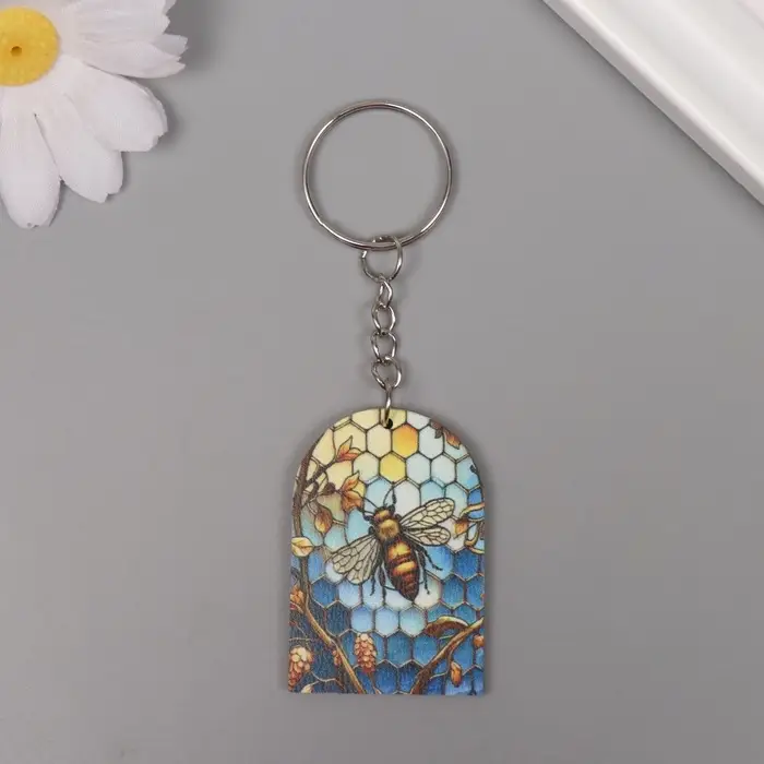Брелок дерево "Пчела и соты. Витраж" 4,4х3х0,3 см