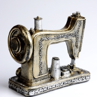 Часы настольные интерьерные, &laquo;Швейная машинка&raquo;, на батарейках, 23.5&times;10.5&times;20 см, d-5.5 см