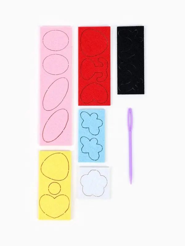 Вышивка по фетру "Зайка", 20,5*20,5 см, цвет розовый