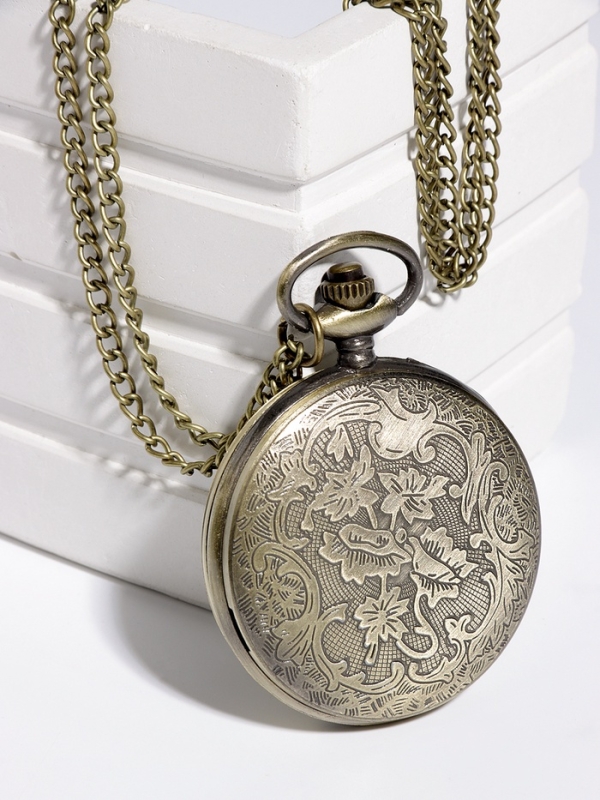 Часы карманные "Волки", кварцевые, цепочка l-40 см, d-4.5 см