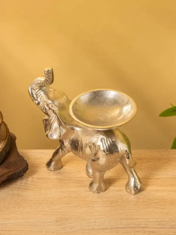 Подсвечник &laquo;Слон&raquo;, 10&times;17&times;19 см, алюминий