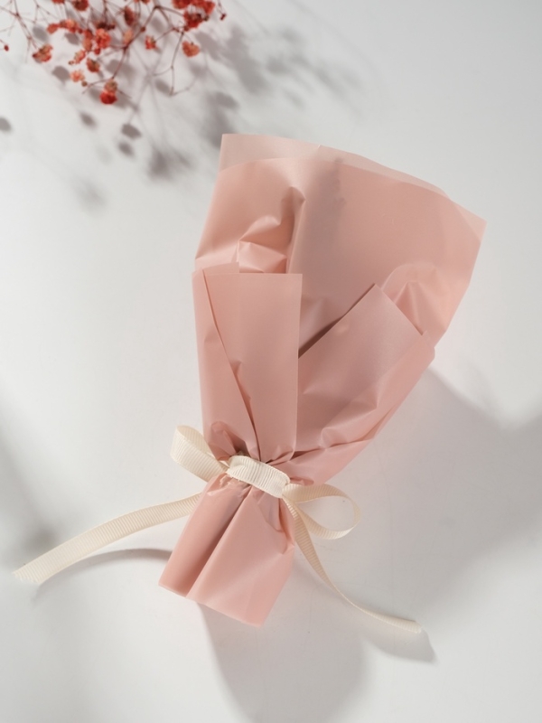 Букет из мыльных лепестков "Роза подарочная в коробке" красный  8,6х8,6х18,5 см