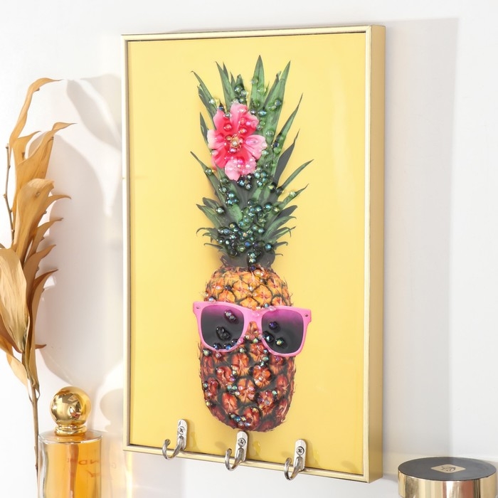 Ключница пластик, МДФ 3 крючка "Модный ананас" стразы, золото 19,3х1,8х29 см