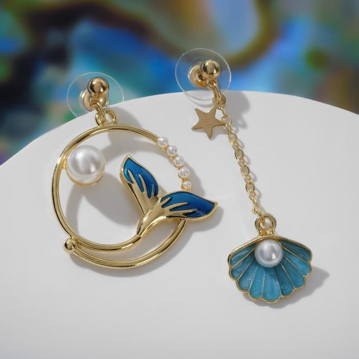 Серьги эмаль &laquo;Ночь&raquo; хвост с ракушкой, цвет сине-белый в золоте