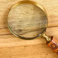 Лупа &laquo;Ватсон&raquo; латунь, манговое дерево, 8&times;8&times;20 см