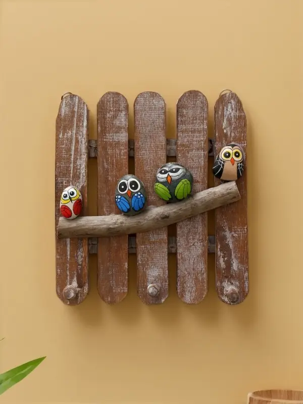 Вешалка "Воробьи на ветке" дерево Албезия 23х23х6 см