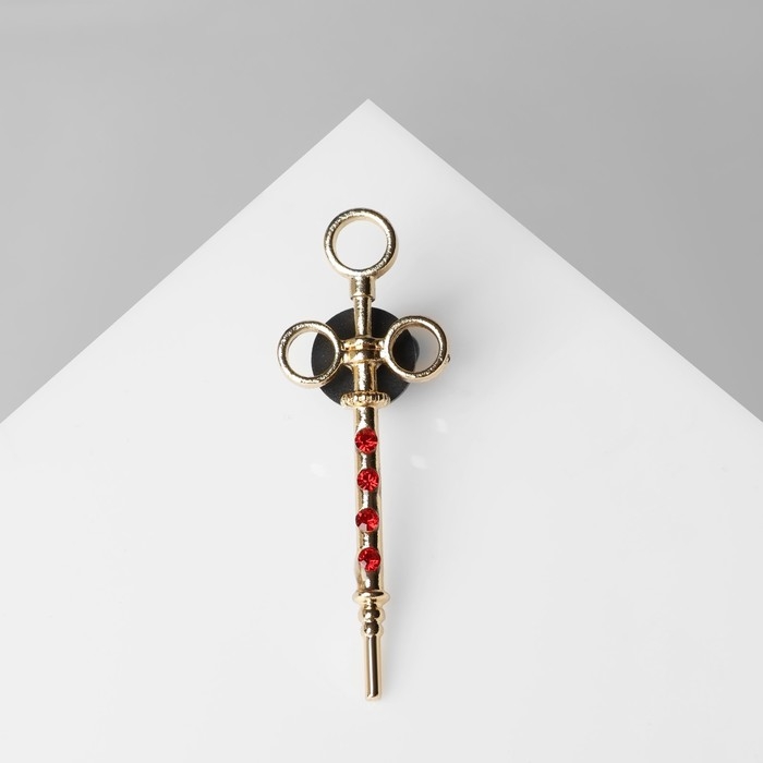 Значок &laquo;Шприц&raquo; карпульный, цвет красный в золоте