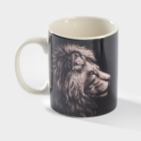 Кружка фарфоровая Доляна &laquo;Львинная сила&raquo;, 320 мл, цвет чёрный