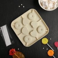 Форма для леденцов Доляна &laquo;Свидание&raquo;, силикон, 14,5&times;14,5&times;1,5 см, 8 ячеек (3,5&times;3,5 см), с палочками, цвет МИКС