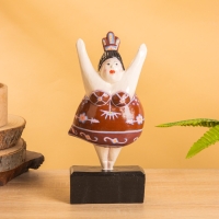 Фигурка на подставке &laquo;Балерина&raquo;, 11&times;7&times;23 см, дерево, красная