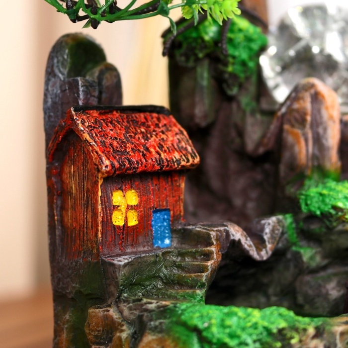 Фонтан "Домик у пруда" 13х17х27 см (с подсветкой)