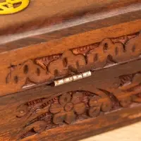 Шкатулка резная "Пента" 18х13х6 см, дерево шишам