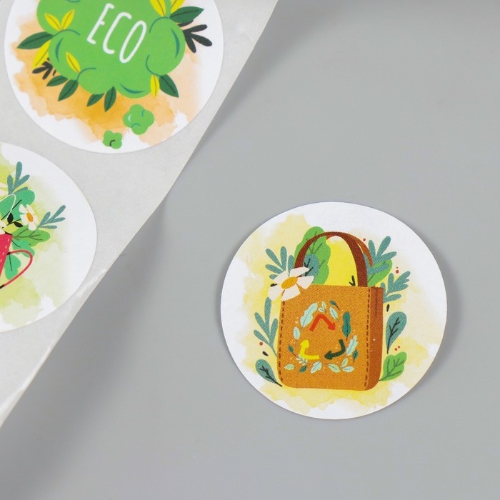 Наклейка бумага "Экология. Мультяшная" d=2,5 см 252 шт в рулоне