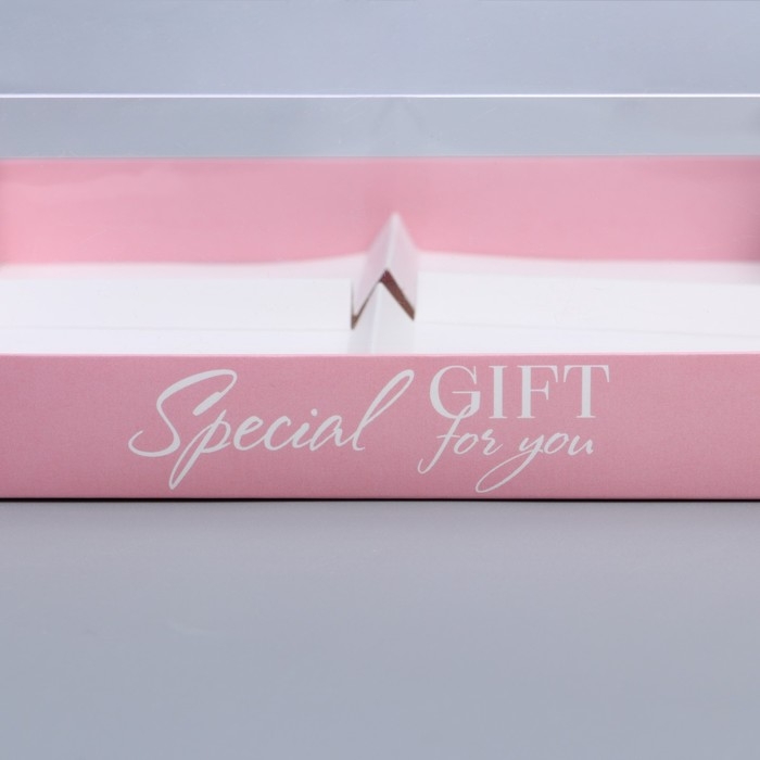 Коробка кондитерская для муссовых пирожных &laquo;Love&raquo;, 17.8 х 17.8 х 6.5 см