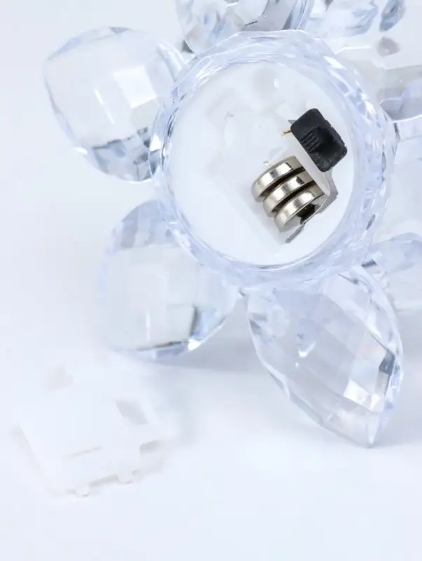 Светодиодная свеча LED "Свеча в лотосе" 3хLR1130, прозрачный 10,5х10,5х4,5 см