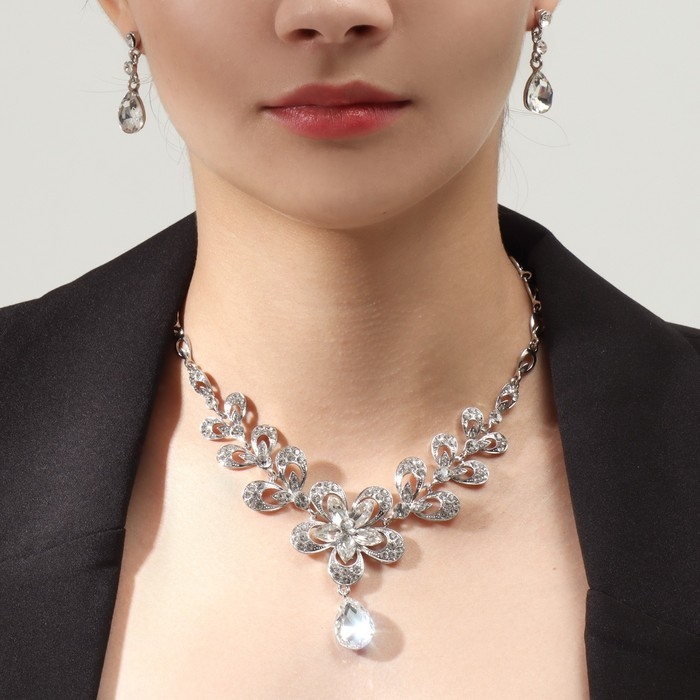 Набор 2 предмета: серьги, колье &laquo;Шальная императрица&raquo; цветок, цвет белый в серебре, 45 см
