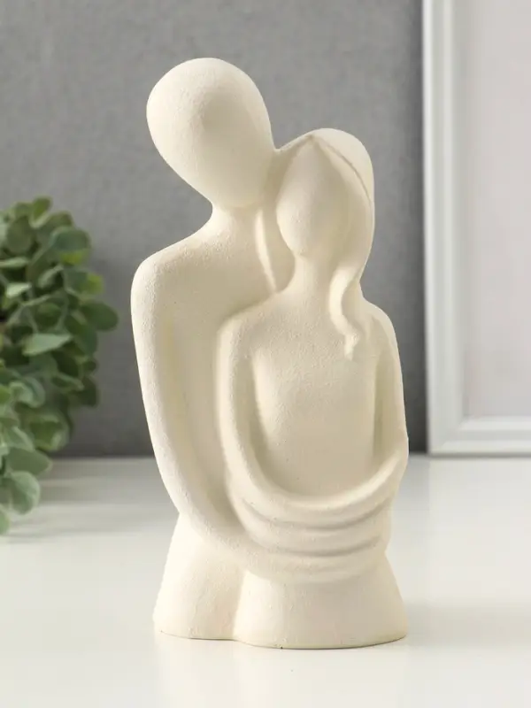 Бюст полистоун "Влюблённые - объятия" песочный 9х7,5х19,5 см