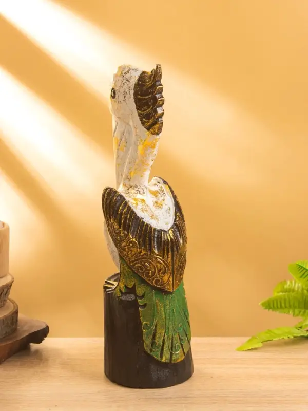 Сувенир интерьерный "Пеликан" 10х10х33 см, дерево, цв. белый с золотом