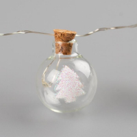 Гирлянда &laquo;Нить&raquo; 1.6 м с насадками &laquo;Шарики с ёлочкой&raquo;, IP20, серебристая нить, 15 LED, батарейки ААх2 (нет в комплекте), свечение мульти