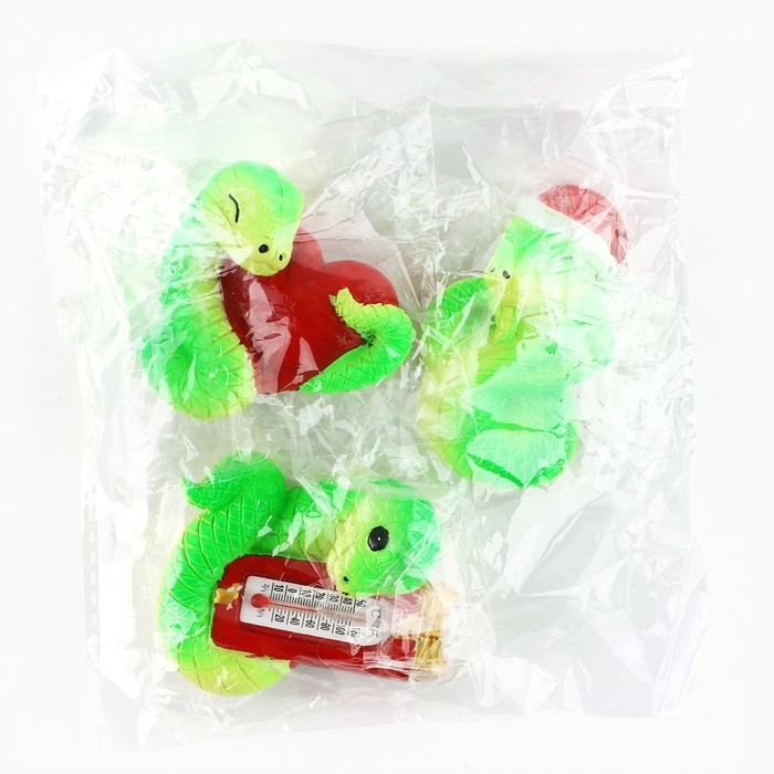 Магниты &laquo;Новогодний микс&raquo; на Новый год, 5,5 х 4,8 см