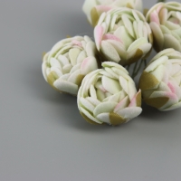 Декор для творчества "Пионы" бело-зелёные (1 набор=1 букет) в букете 6 шт 2,5х10,5 см