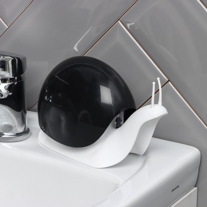 Дозатор для жидкого мыла Доляна &laquo;Улитка&raquo;, 120 мл, цвет МИКС