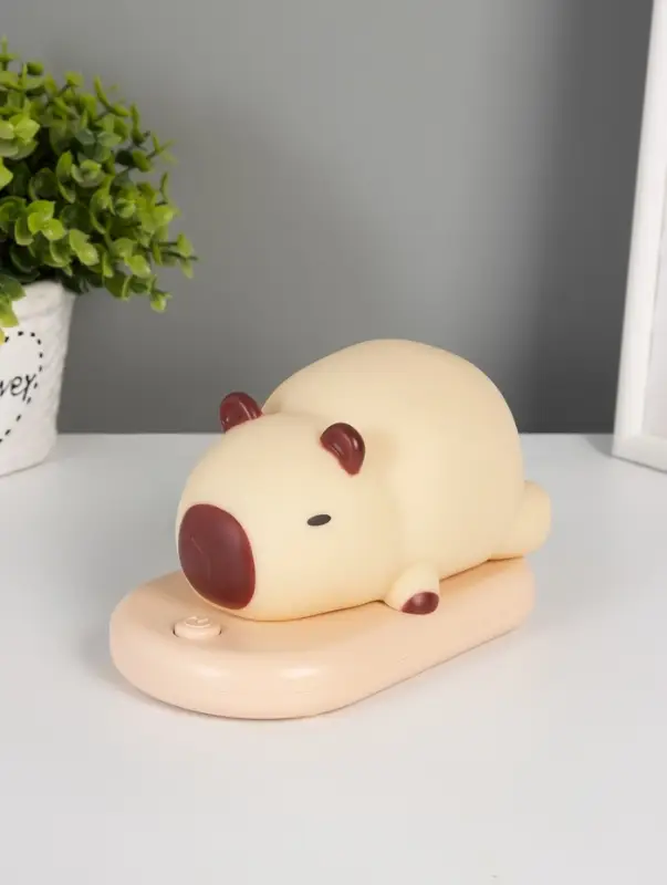 Ночник "Капибара на коврике" LED 3Вт 5V USB АКБ 9,3х15х13,2 см