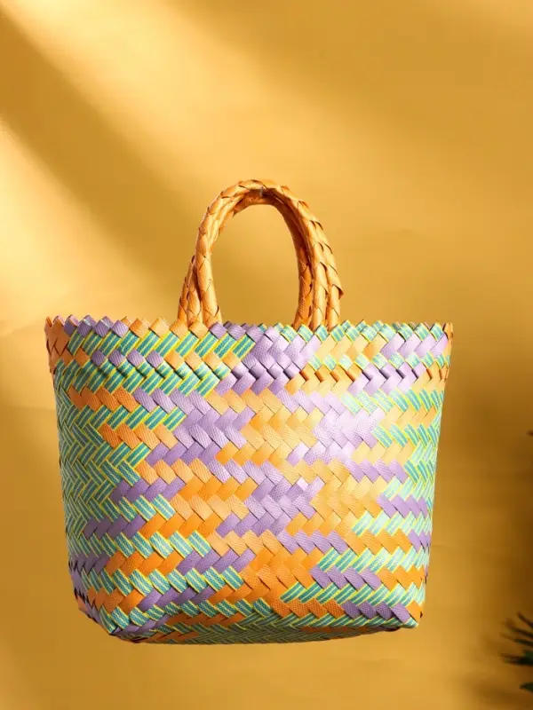 Сумка плетёная пластиковая 20х10х30 см, цв. разноцветный