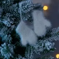 Подвеска на елку &laquo;Вьюшка&raquo;, варежки, белая