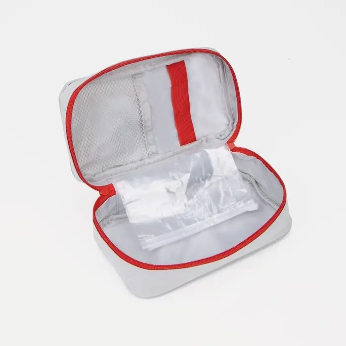 Косметичка - аптечка на молнии, цвет белый