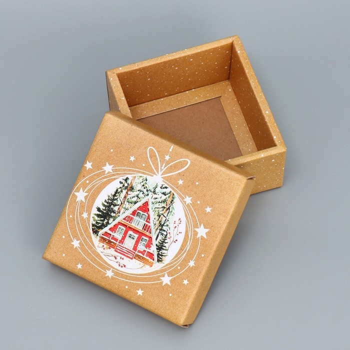 Коробка подарочная новогодняя складная &laquo;Уютный Новый Год&raquo;, 12 х 12 х 6.5 см, Новый год