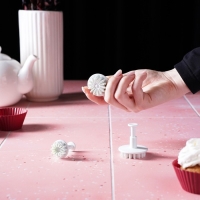 Набор плунжеров кондитерских Доляна &laquo;Герберы&raquo;, 3 шт, размеры цветков: 4,3 см, 4,8 см, 5,5 см