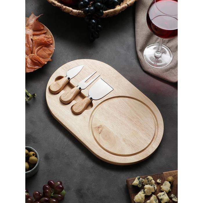 Набор для подачи сыра, доска из дуба Доляна 32,5&times;20,5&times;1,5 см, 3 ножа для сыра