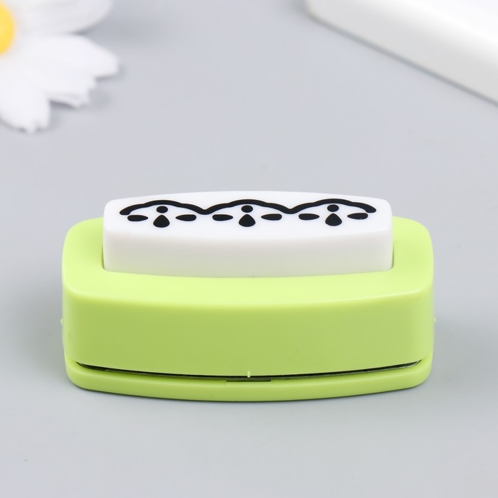 Фигурный дырокол края "Рукоделие" Узор №017 JF-829 6,8х3,0х3.2 см