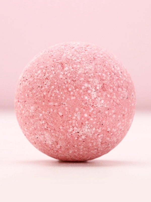 Бомбочка для ванны с лепестками роз &laquo;С 8 Марта!&raquo;, 120 г, ЧИСТОЕ СЧАСТЬЕ