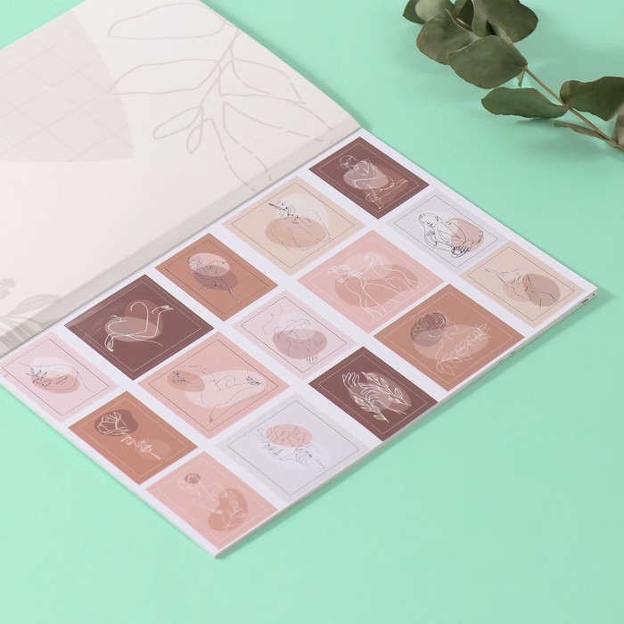 Наклейки в книжке "Одна линия" + 3 фона 20,7х14,2 см