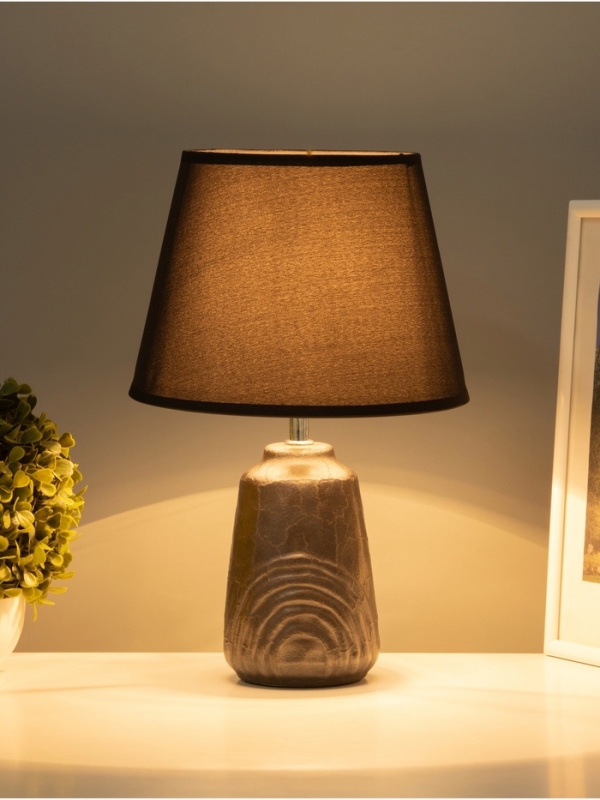 Настольная лампа "Клаудия" 1х15Вт Е14 черный 23х23х34см