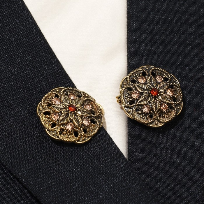 Зажим для кардигана &laquo;Цветы&raquo;, цвет коричневый в чернёном золоте