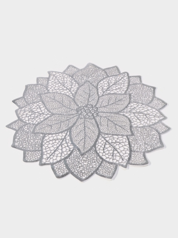 Салфетка сервировочная на стол &laquo;Цветок&raquo;, d=43 см, цвет серебряный