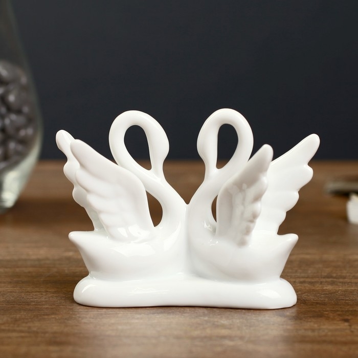 Сувенир под фарфор "2 лебедя изящество" стразы 10х5х9 см