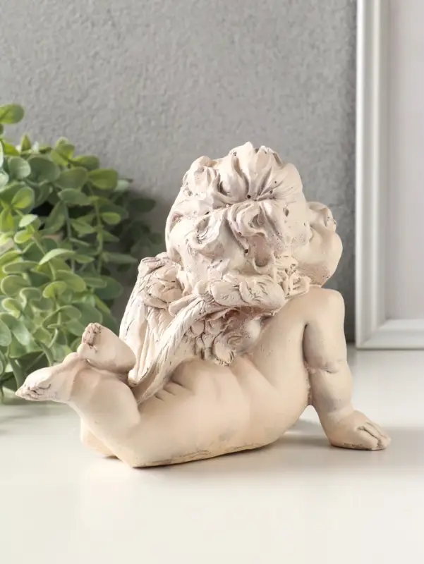 Фигурка гипс &laquo;Ангел на ладошках&raquo;, 14&times;17&times;9 см, состаренный эффект, слоновая кость